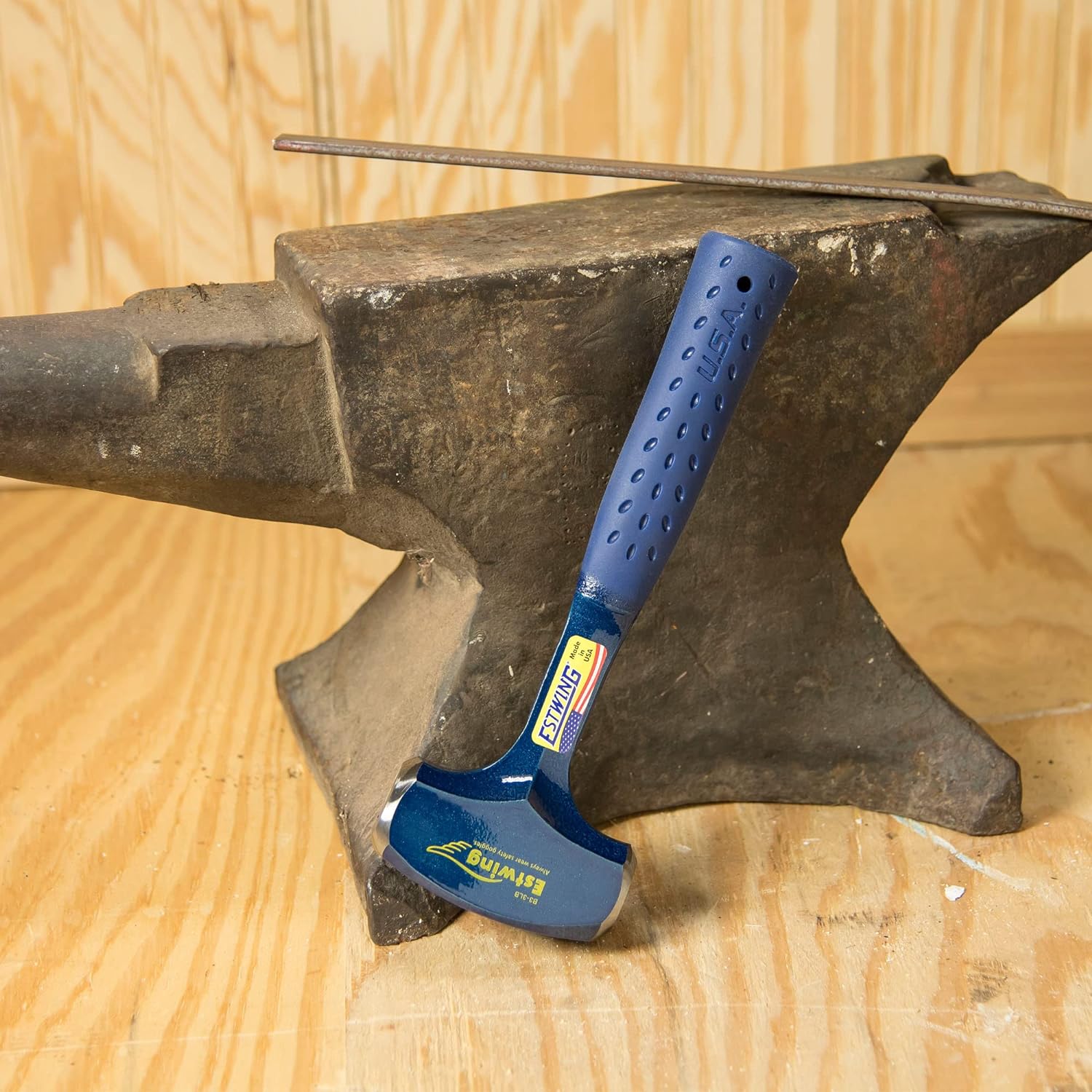Drilling/Crack Hammer - 3-Pound Sledge with Forged Steel Construction & Shock Reduction Grip - Estwing - B3-3LB