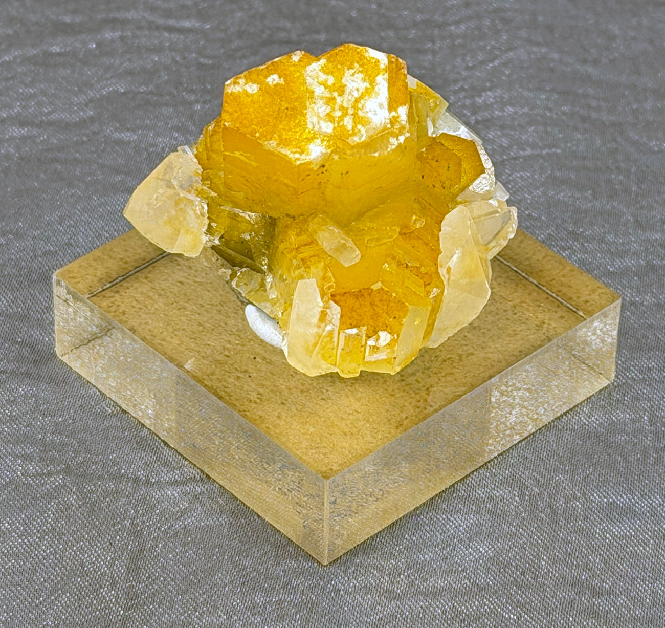 Yellow Columnar Fluorite w/ Tabular Calcite CYF1
