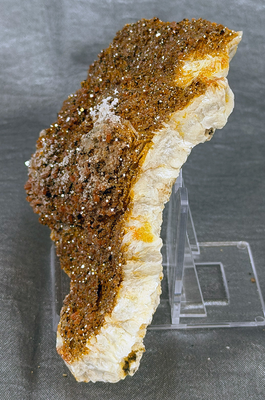 Vanadinite Drusy on White Barite Matrix Specimen VWB7